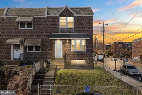 8052 Leon St, Philadelphia, PA 19136