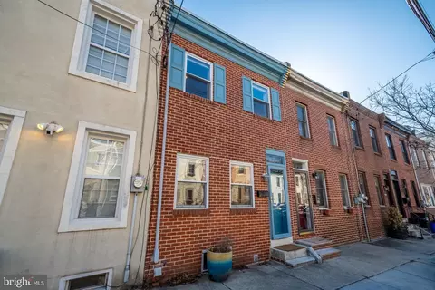 2210 Carpenter St, Philadelphia, PA 19146