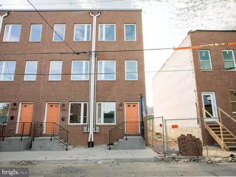 2056 E William St, Philadelphia, PA 19134