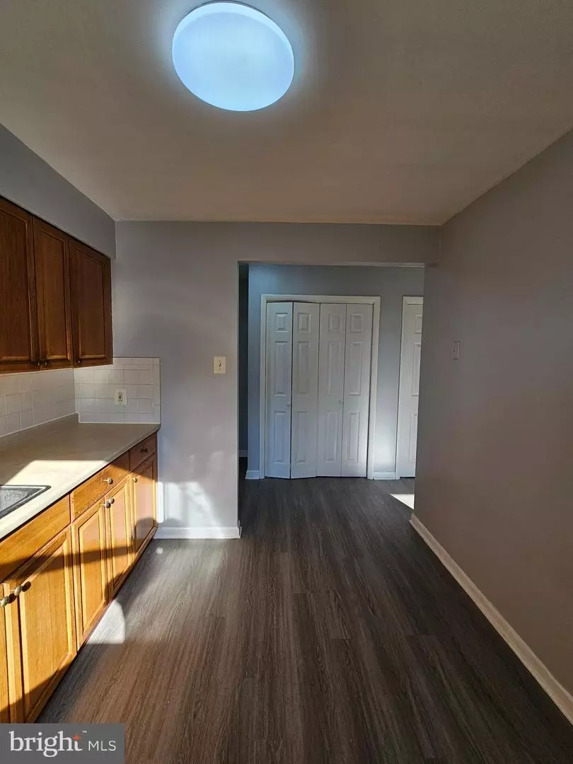 Entry Way - 7621 Cottage St, Philadelphia, PA 19136 photo 2 of 6