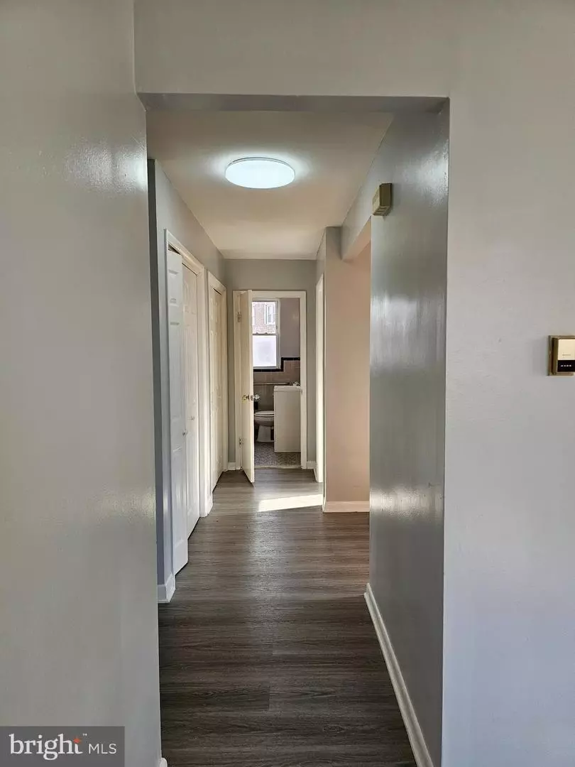 Entry Way - 7621 Cottage St, Philadelphia, PA 19136 photo 4 of 6