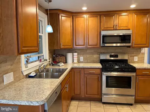 8236 Bayard St, Philadelphia, PA 19150