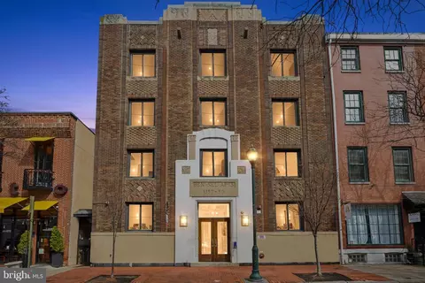 1137 Pine St #301, Philadelphia, PA 19107