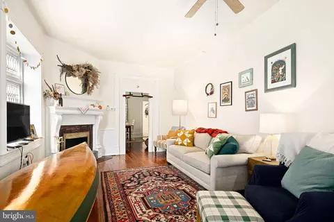 117 E Durham St, Philadelphia, PA 19119