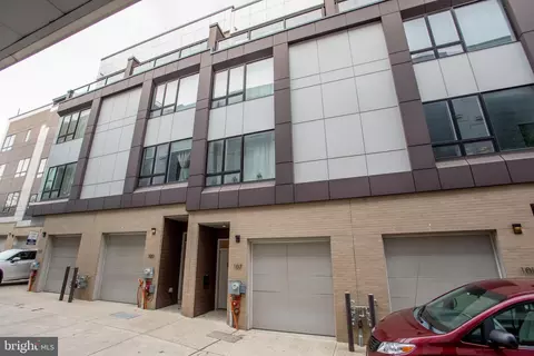 107 Olive St, Philadelphia, PA 19123