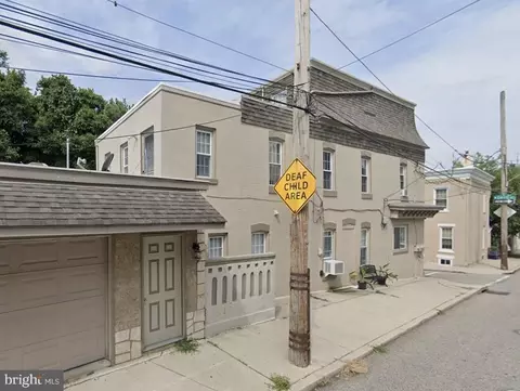 143 Davis St, Philadelphia, PA 19127