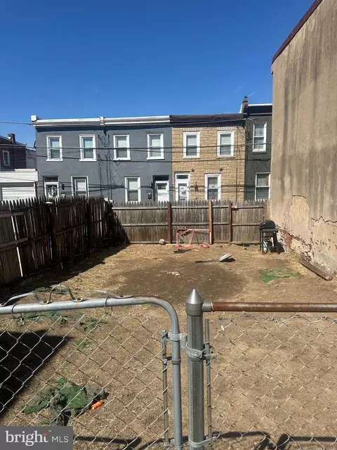 2717 Webb St, Philadelphia, PA 19134