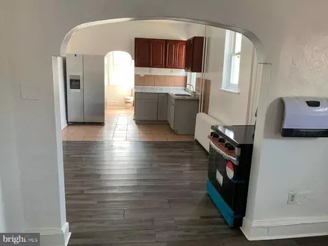 6230 Race St, Philadelphia, PA 19139