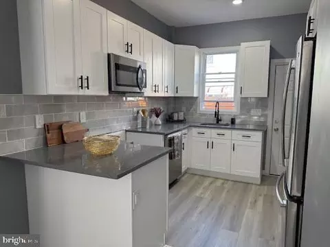 3042 Livingston St, Philadelphia, PA 19134