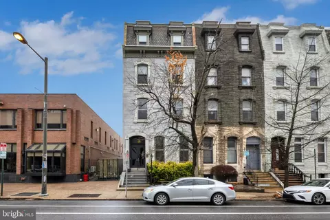 1717 Spring Garden St #A, Philadelphia, PA 19130