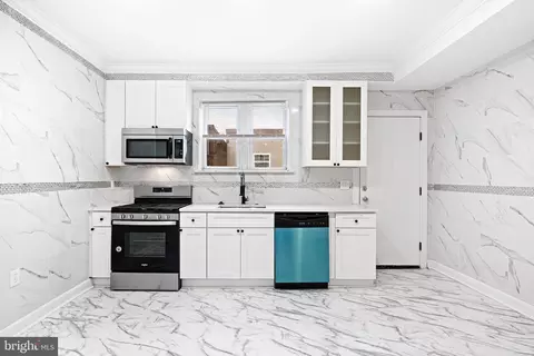 6220 W Girard Ave, Philadelphia, PA 19151