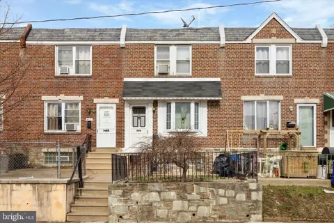 4537 Oakmont St, Philadelphia, PA 19136