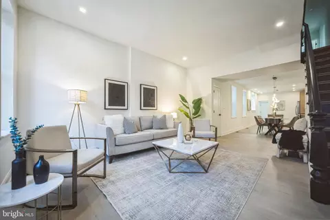 807 Dickinson St, Philadelphia, PA 19147