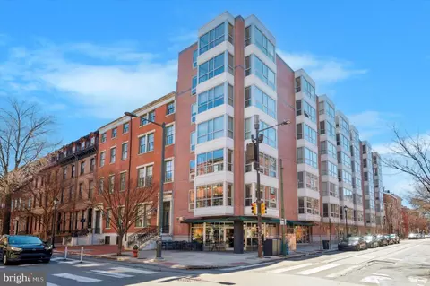 1034 Spruce St #303, Philadelphia, PA 19107