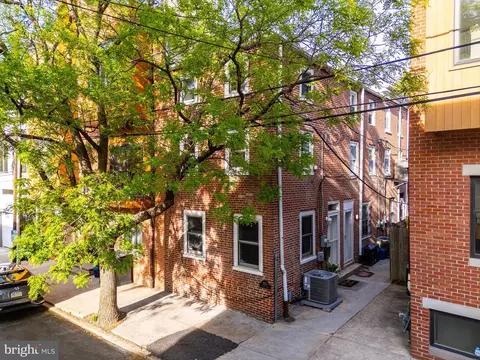 1003 N Orianna St #A, Philadelphia, PA 19123