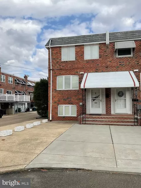 3183 S 17th St, Philadelphia, PA 19145