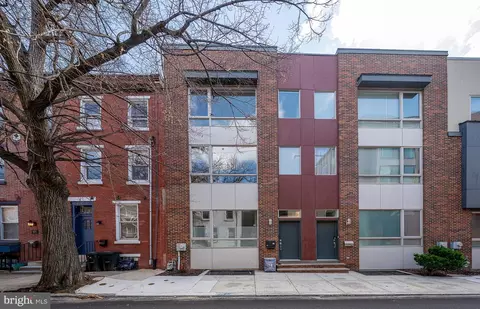 915 N Randolph St, Philadelphia, PA 19123