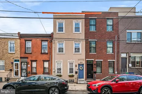 2224 Carpenter St, Philadelphia, PA 19146