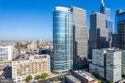 2101 Market St #708, Philadelphia, PA 19103