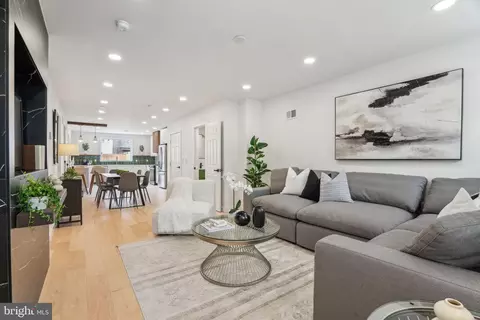 2330 E Fletcher St, Philadelphia, PA 19125