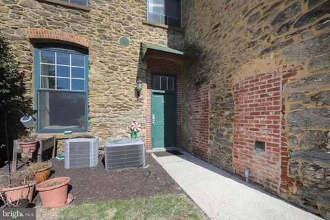 410 Shurs Ln #A101, Philadelphia, PA 19128