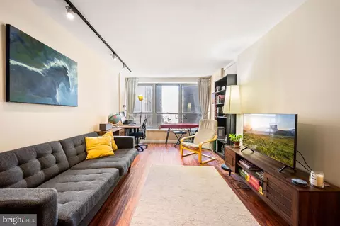 224 W 30 W Rittenhouse Sq #1717, Philadelphia, PA 19103