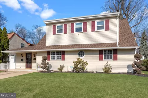 9380 Annapolis Rd, Philadelphia, PA 19114