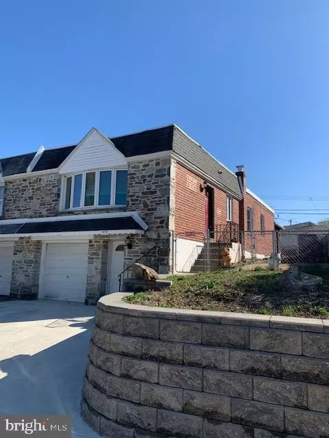 572 Wartman St, Philadelphia, PA 19128