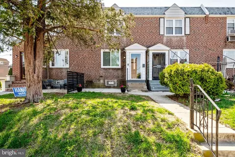 7602 Sherwood Rd, Philadelphia, PA 19151