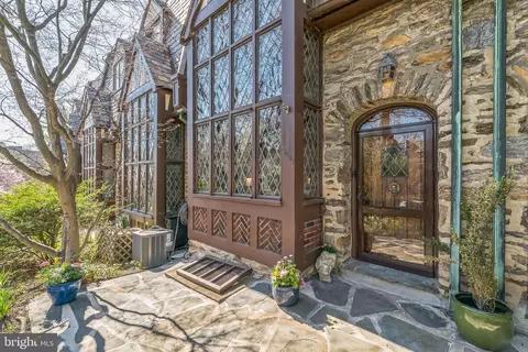 3467 Midvale Ave, Philadelphia, PA 19129