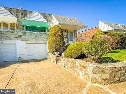1904 President St, Philadelphia, PA 19115