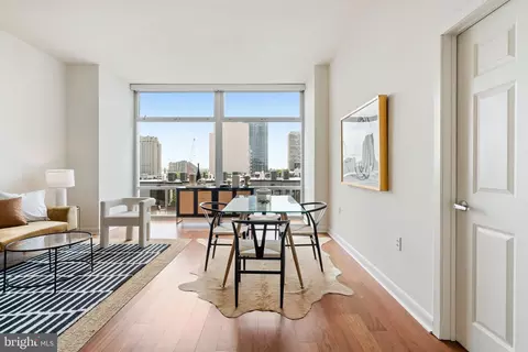 22 S Front St #603, Philadelphia, PA 19106