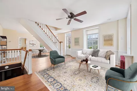 8139 Devon St, Philadelphia, PA 19118