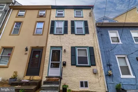 169 Gay St, Philadelphia, PA 19127