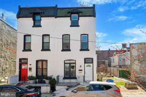 2544 Turner St, Philadelphia, PA 19121