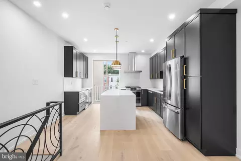 2338 Alter St, Philadelphia, PA 19146