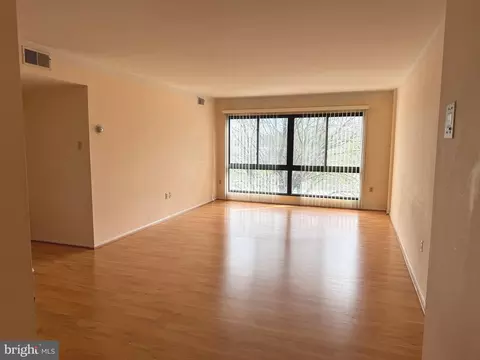 7600 E Roosevelt Blvd #405, Philadelphia, PA 19152