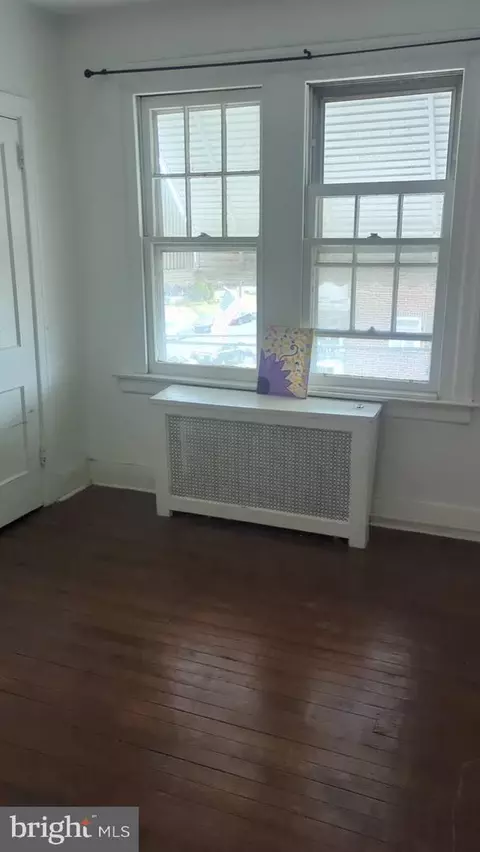 336 Robbins St, Philadelphia, PA 19111