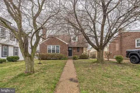 7527 29 Whitaker Ave, Philadelphia, PA 19111