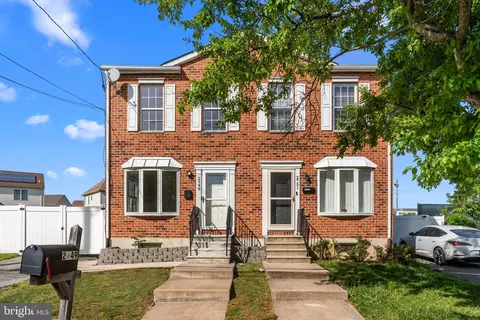 2749 Willits Rd, Philadelphia, PA 19114