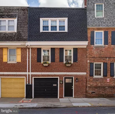 718 Lombard St, Philadelphia, PA 19147
