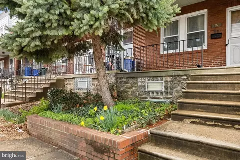 196 W Champlost St, Philadelphia, PA 19120
