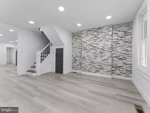 5903 Race St, Philadelphia, PA 19139