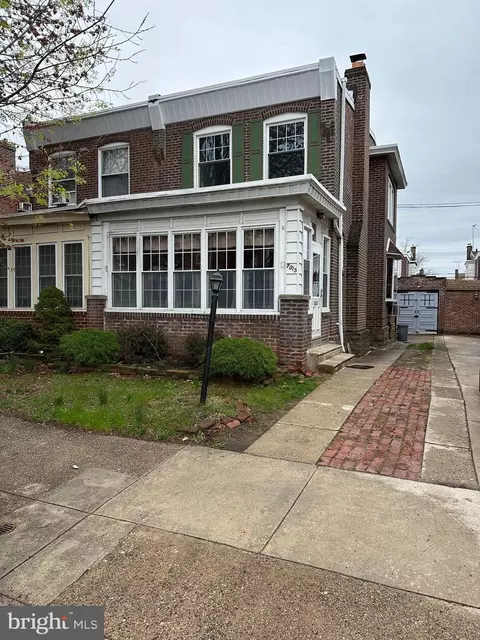 7015 Erdrick St, Philadelphia, PA 19135