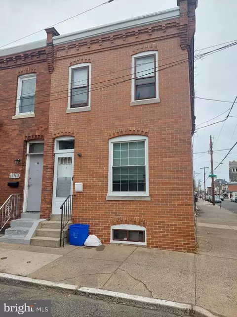 2401 W Firth St, Philadelphia, PA 19132