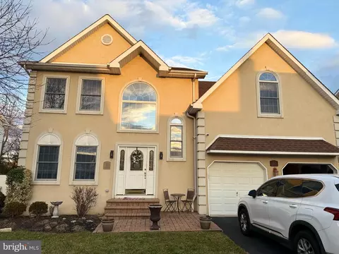 1913 Reilly Rd, Philadelphia, PA 19115
