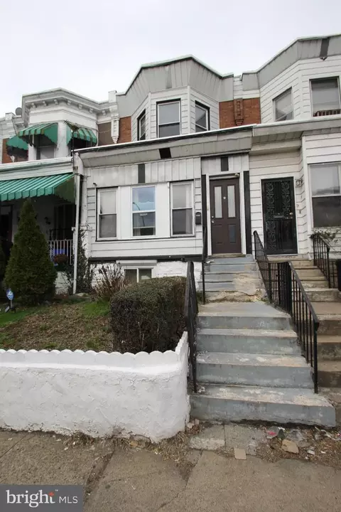 212 S 57th St, Philadelphia, PA 19139