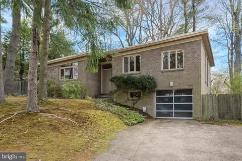 8626 Millman Pl, Philadelphia, PA 19118
