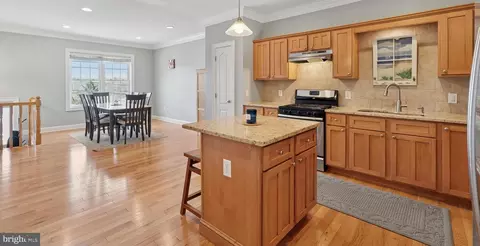 3923 Dexter St, Philadelphia, PA 19128