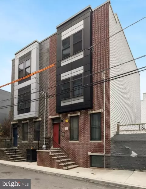 1718 N Hope St, Philadelphia, PA 19122
